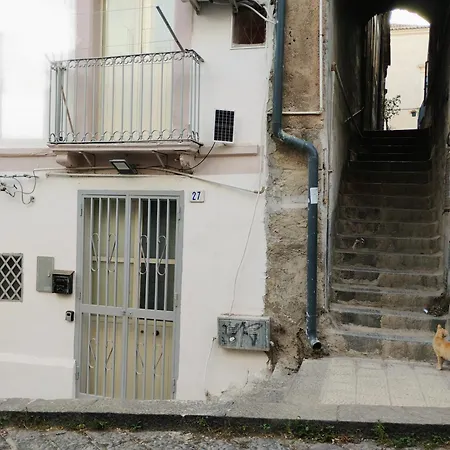 Nicaredda * Katánie